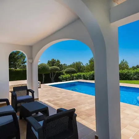 Villa Finesse Ii *